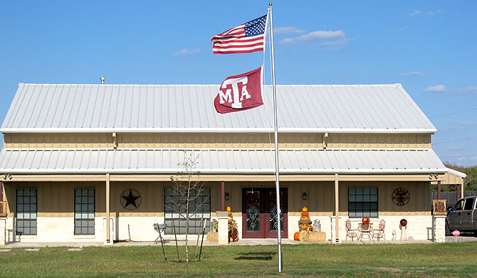 Texas style barndominium built by RBS